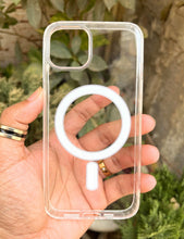 Load image into Gallery viewer, Transparent Magsafe premium case for Apple Iphone 14
