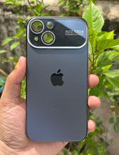 Load image into Gallery viewer, Black Auto Focus Luxury Design Case For Apple Iphone 15
