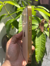 Load image into Gallery viewer, Golden Auto Focus Luxury Design Case For Apple Iphone 15 Pro
