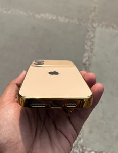 Golden Auto Focus Luxury Design Case For Apple Iphone 16