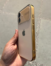 Load image into Gallery viewer, Golden Auto Focus Luxury Design Case For Apple Iphone 16
