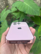 Load image into Gallery viewer, Rose Gold Auto Focus Luxury Design Case For Apple Iphone 15 Pro
