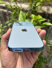 Load image into Gallery viewer, Sierra Blue Auto Focus Luxury Design Case For Apple Iphone 15 Plus
