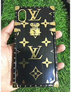 LOUIS VUITTON LV LOGO BLACK GOLD iPhone XR Case Cover