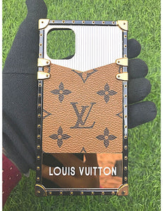 Case for iPhone 11 : Louis Vuitton logo